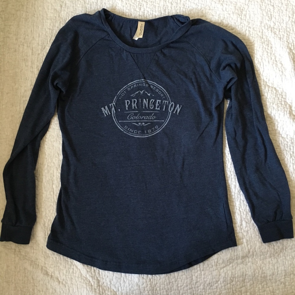 Cozy Colorado long sleeve tee